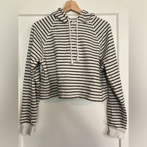 H&M Basic Cropped Hoodie Striped